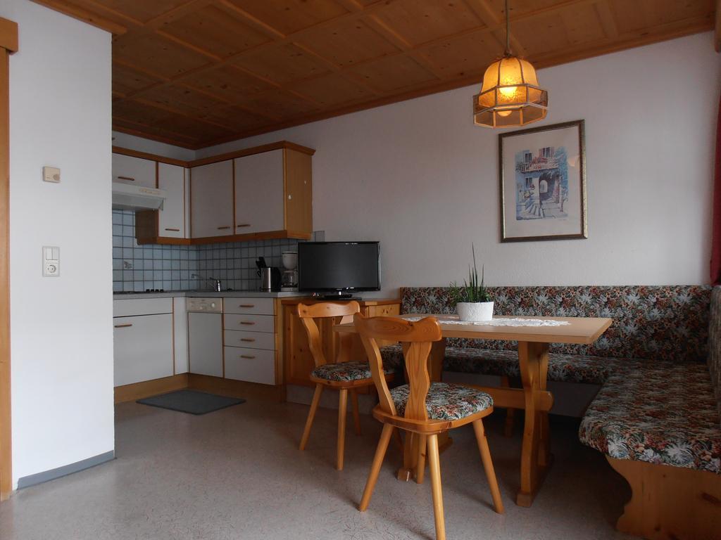 Haus Dorfplatz Otel Galtür Oda fotoğraf